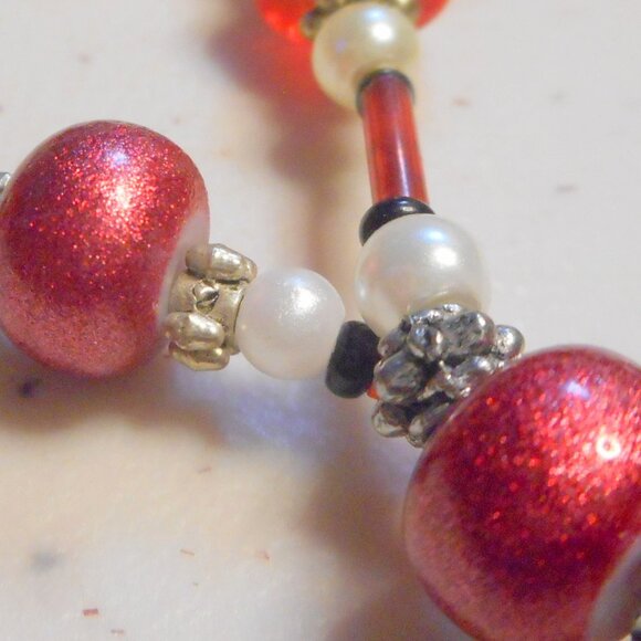 HandCrafted Necklace about 25" ...… red, white, silver and small black beads … - Picture 12 of 12